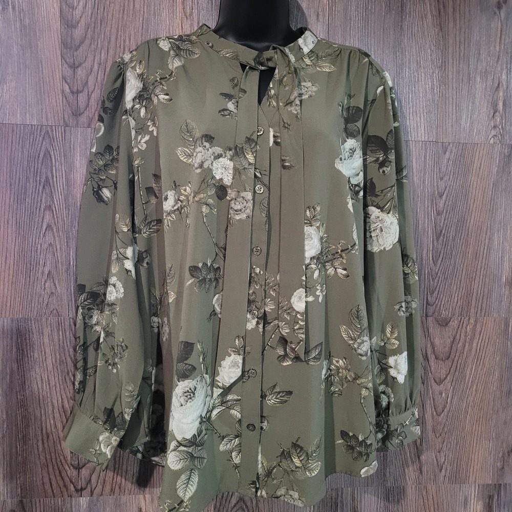 d&co Button Front Blouse Size 1X Olive Green Floral Balloon Sleeve Tie Neck